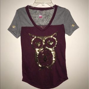 Burgundy, Gray, and Gold Top